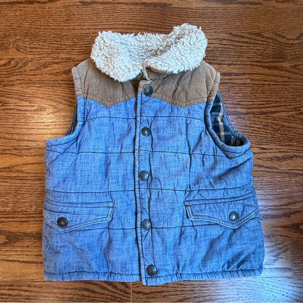 Tucker + Tate Vest Size 3